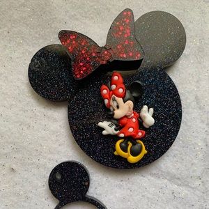 Cell phone pop socket